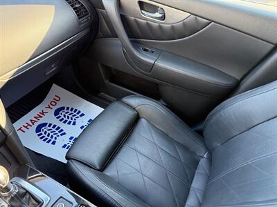 2015 INFINITI Q70S Sport   - Photo 19 - Winnipeg, MB R2J 3T3