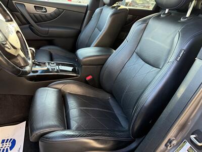 2015 INFINITI Q70S Sport   - Photo 11 - Winnipeg, MB R2J 3T3