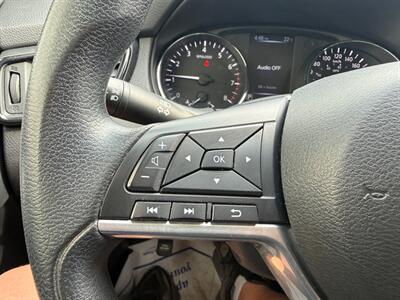 2017 Nissan Rogue S - Photo 8 - Winnipeg, MB R2J 3T3