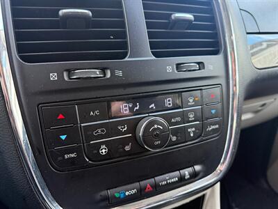 2015 Dodge Grand Caravan WHEELCHAIR VAN Crew Plus   - Photo 9 - Winnipeg, MB R2J 3T3