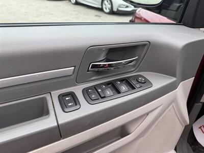 2010 Dodge Grand Caravan WHEELCHAIR VAN   - Photo 7 - Winnipeg, MB R2J 3T3