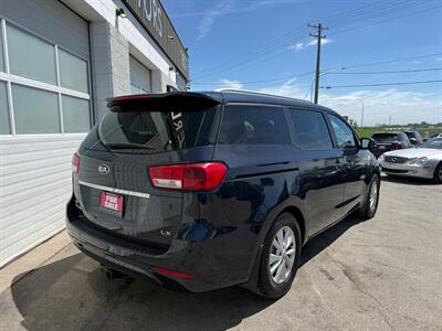 2016 Kia Sedona LX Plus 8 Passenger - Photo 3 - Winnipeg, MB R2J 3T3