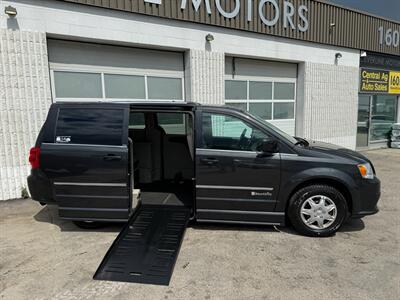 2011 Dodge Grand Caravan WHEELCHAIR VAN   - Photo 2 - Winnipeg, MB R2J 3T3