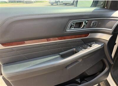 2017 Ford Explorer Platinum   - Photo 10 - Winnipeg, MB R2J 3T3