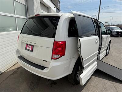 2013 Dodge Grand Caravan WHEELCHAIR VAN   - Photo 3 - Winnipeg, MB R2J 3T3