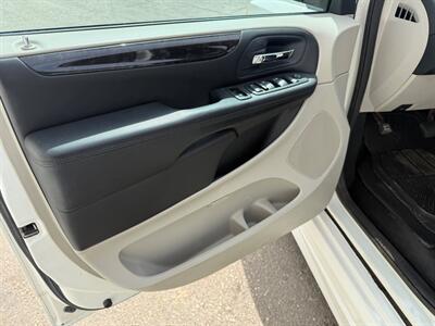 2013 Dodge Grand Caravan WHEELCHAIR VAN   - Photo 6 - Winnipeg, MB R2J 3T3