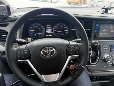 2017 Toyota Sienna WHEELCHAIR VAN XLE   - Photo 9 - Winnipeg, MB R2J 3T3