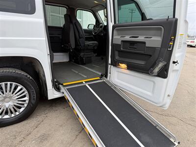 2014 Mobility Ventures MV-1 WHEELCHAIR VAN, POWER RAMP   - Photo 5 - Winnipeg, MB R2J 3T3