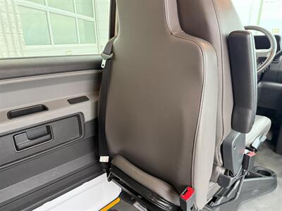 2014 Mobility Ventures MV-1 WHEELCHAIR VAN, POWER RAMP   - Photo 8 - Winnipeg, MB R2J 3T3