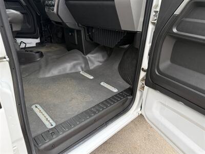 2014 Mobility Ventures MV-1 WHEELCHAIR VAN, POWER RAMP   - Photo 10 - Winnipeg, MB R2J 3T3