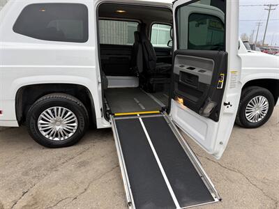 2014 Mobility Ventures MV-1 WHEELCHAIR VAN, POWER RAMP   - Photo 3 - Winnipeg, MB R2J 3T3