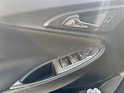 2019 Chevrolet Malibu LT   - Photo 7 - Winnipeg, MB R2J 3T3