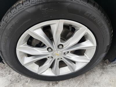 2019 Chevrolet Malibu LT   - Photo 2 - Winnipeg, MB R2J 3T3