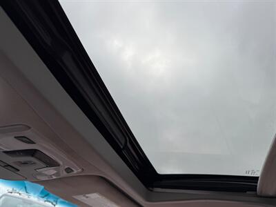 2011 Toyota Sienna XLE WHEELCHAIR VAN   - Photo 8 - Winnipeg, MB R2J 3T3