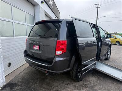 2018 Dodge Grand Caravan WHEELCHAIR VAN - Photo 3 - Winnipeg, MB R2J 3T3
