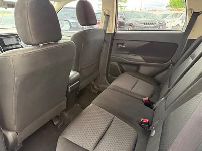 2015 Mitsubishi Outlander SE - Photo 6 - Winnipeg, MB R2J 3T3