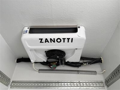 2017 Ford Transit 350  REFRIGERATOR - Photo 8 - Winnipeg, MB R2J 3T3