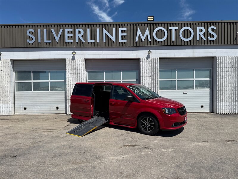 2015 Dodge Grand Caravan WHEELCHAIR VAN SXT Plus   - Photo 1 - Winnipeg, MB R2J 3T3
