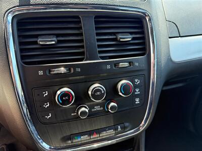 2015 Dodge Grand Caravan WHEELCHAIR VAN SXT Plus   - Photo 11 - Winnipeg, MB R2J 3T3