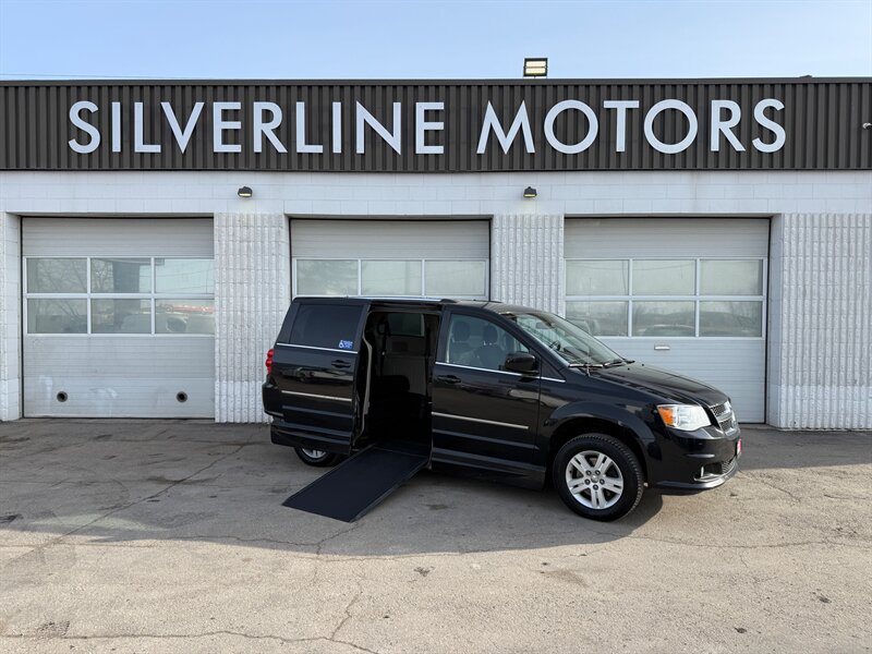2016 Dodge Grand Caravan Crew FWD