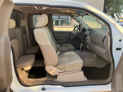 2015 Nissan Frontier SV V6 - Photo 17 - Reno, NV 89502