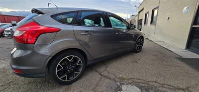 2012 Ford Focus SE   - Photo 6 - Reno, NV 89502