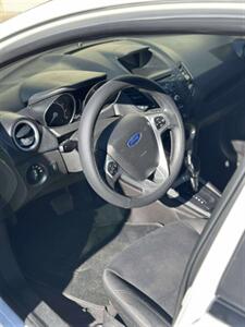 2017 Ford Fiesta SE   - Photo 9 - Reno, NV 89502