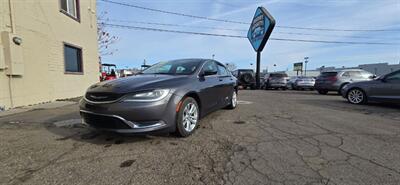 2016 Chrysler 200 Limited Sedan