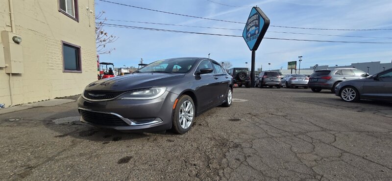 2016 Chrysler 200 Limited