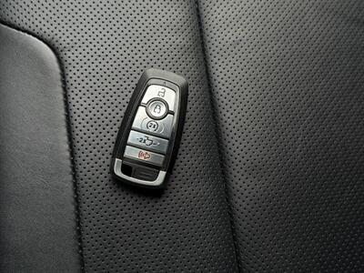 2025 Ford F-150 Raptor   - Photo 38 - Scottsdale, AZ 85257