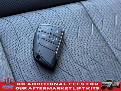2024 Chevrolet Silverado 1500 ZR2   - Photo 36 - Scottsdale, AZ 85257