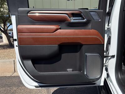 2024 GMC Sierra 3500HD Denali Ultimate   - Photo 22 - Scottsdale, AZ 85257