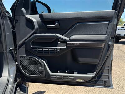 2025 Toyota 4Runner TRD Off-Road HV   - Photo 31 - Scottsdale, AZ 85257