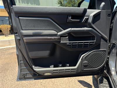 2025 Toyota 4Runner TRD Off-Road HV   - Photo 18 - Scottsdale, AZ 85257