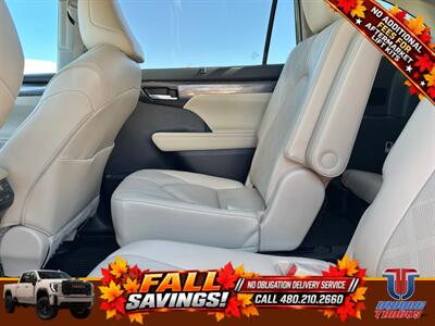 2023 Toyota Highlander Platinum - Photo 23 - Scottsdale, AZ 85257