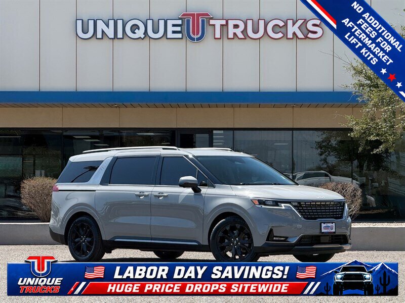 Ceramic Silver 2024 Kia Carnival Minivan Front-Wheel Drive 8-Speed Automatic