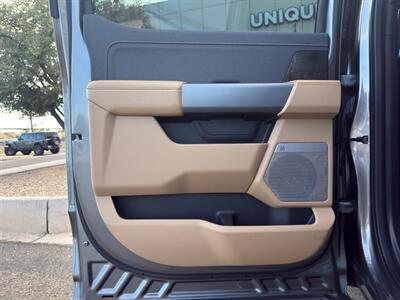 2025 Ford F-250 Super Duty Lariat   - Photo 22 - Scottsdale, AZ 85257