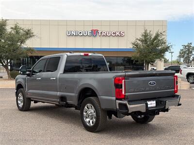 2025 Ford F-250 Super Duty Lariat   - Photo 5 - Scottsdale, AZ 85257