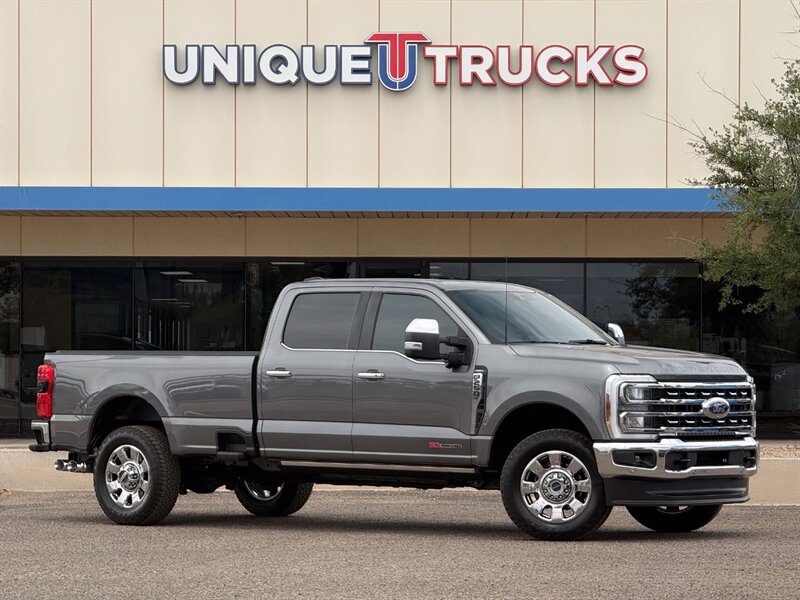 2025 Ford F-250 Super Duty Lariat   - Photo 1 - Scottsdale, AZ 85257