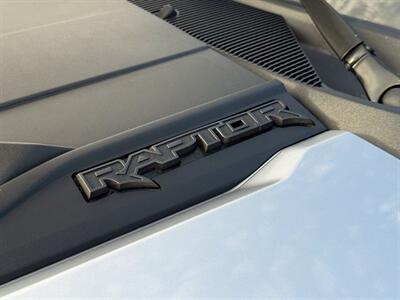 2024 Ford Bronco Raptor   - Photo 11 - Scottsdale, AZ 85257
