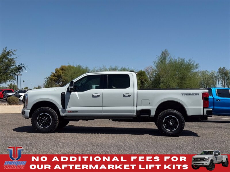 2025 Ford F-250 Super Duty Lariat Tremor - Photo 12 - Scottsdale, AZ 85257