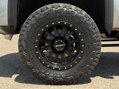 2024 GMC Sierra 2500HD AT4   - Photo 13 - Scottsdale, AZ 85257