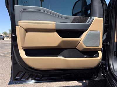 2023 Ford F-250 Super Duty Lariat   - Photo 15 - Scottsdale, AZ 85257