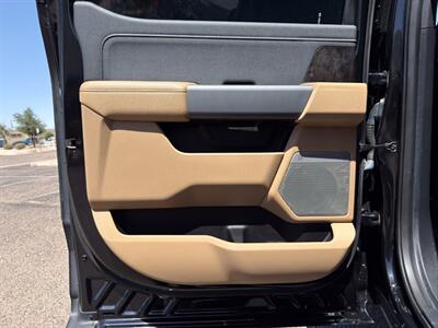 2023 Ford F-250 Super Duty Lariat   - Photo 20 - Scottsdale, AZ 85257