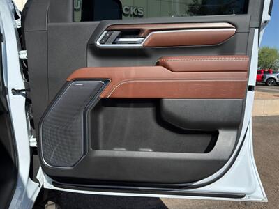 2026 GMC Sierra 2500HD Denali Ultimate   - Photo 31 - Scottsdale, AZ 85257