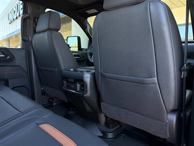 2025 GMC Sierra 2500HD AT4   - Photo 27 - Scottsdale, AZ 85257