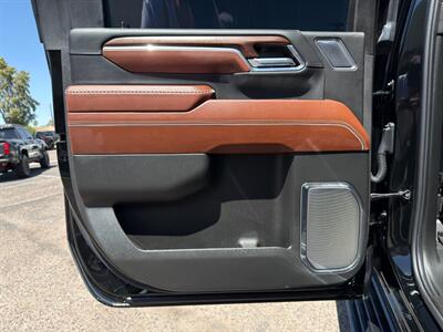 2024 GMC Sierra 2500HD Denali Ultimate   - Photo 21 - Scottsdale, AZ 85257