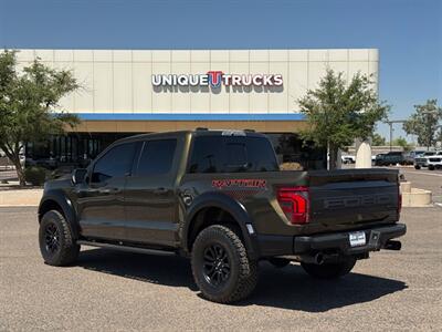 2025 Ford F-150 Raptor   - Photo 8 - Scottsdale, AZ 85257