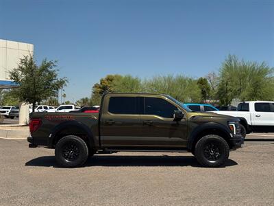 2025 Ford F-150 Raptor   - Photo 4 - Scottsdale, AZ 85257