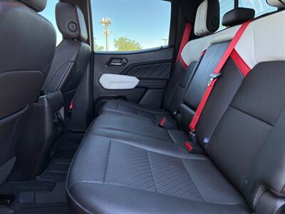 2023 GMC Canyon AT4X   - Photo 24 - Scottsdale, AZ 85257